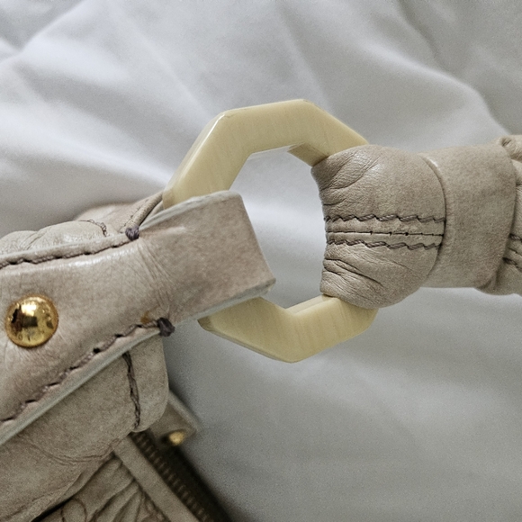 Louis Vuitton Monogram Olympe Nimbus- Authentic Runway bag - Picture 10 of 15